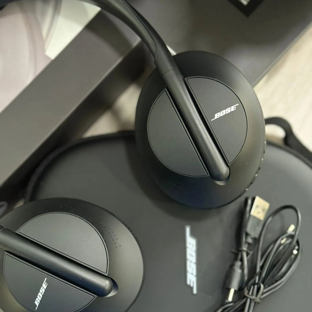 Audífonos Bose 700 Tipo Diadema con Cancelación de Ruido Total y Bluetooth