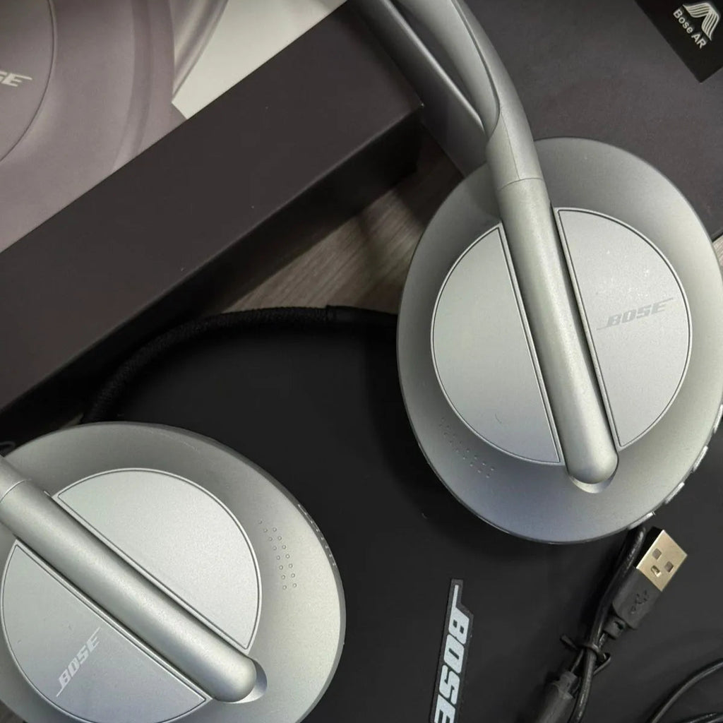 Audífonos Bose 700 Tipo Diadema con Cancelación de Ruido Total y Bluetooth